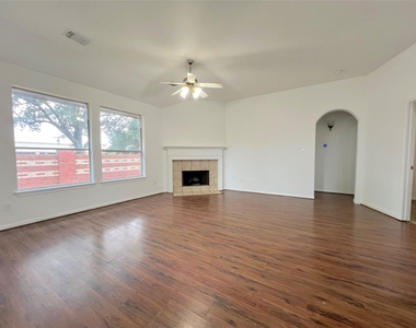 17215 Fernchase Court - Photo Thumbnail 6