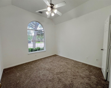 17215 Fernchase Court - Photo Thumbnail 4