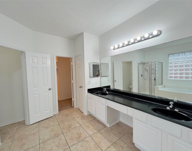 17215 Fernchase Court - Photo Thumbnail 13