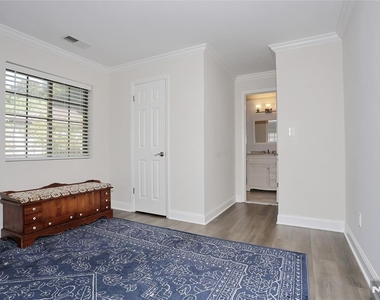 2406 Hemingway - Photo Thumbnail 23