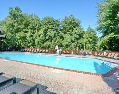 2406 Hemingway - Photo Thumbnail 45
