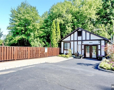 2406 Hemingway - Photo Thumbnail 44