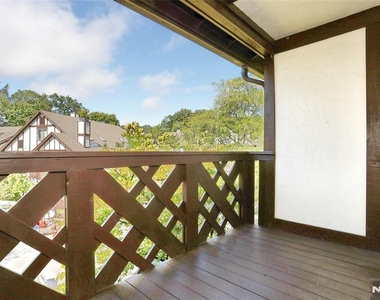 2406 Hemingway - Photo Thumbnail 13