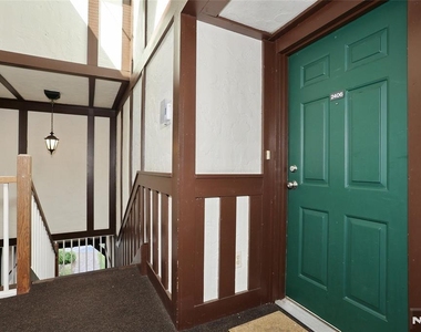 2406 Hemingway - Photo Thumbnail 3