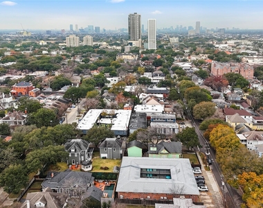 311 Hawthorne Street - Photo Thumbnail 31