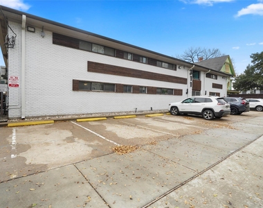 311 Hawthorne Street - Photo Thumbnail 24