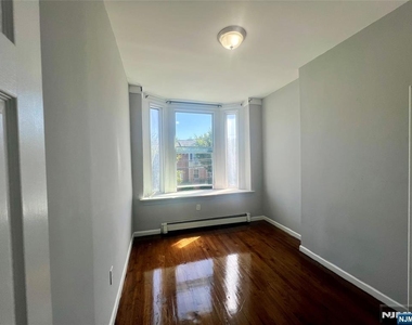 110 Peabody - Photo Thumbnail 5