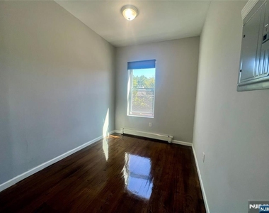 110 Peabody - Photo Thumbnail 7