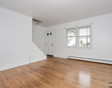 29-31 Linden - Photo Thumbnail 5