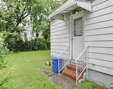 29-31 Linden - Photo Thumbnail 26