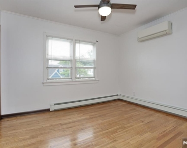 29-31 Linden - Photo Thumbnail 16