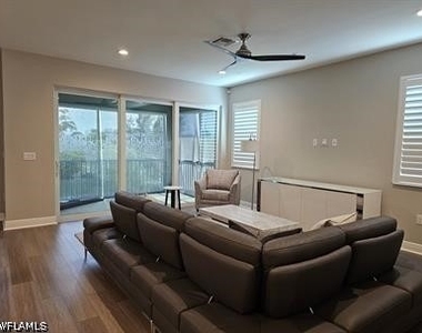 2280 Priory Lane - Photo Thumbnail 7