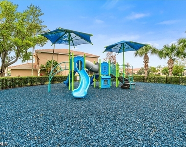 17533 Laurel Grove Court - Photo Thumbnail 14