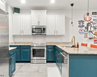 25227 Cordera Point Drive - Photo Thumbnail 7