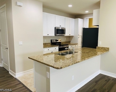 7944 Bristol Circle - Photo Thumbnail 5