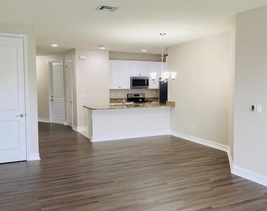 7944 Bristol Circle - Photo Thumbnail 6