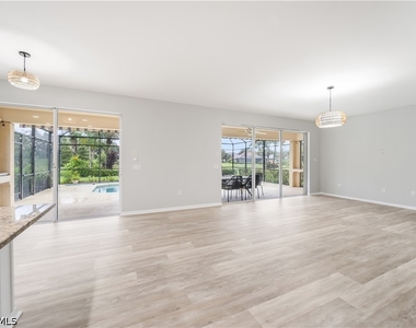 2133 Fairmont Lane - Photo Thumbnail 4