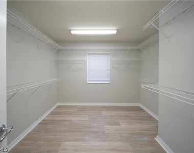 2133 Fairmont Lane - Photo Thumbnail 17