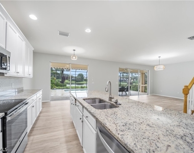 2133 Fairmont Lane - Photo Thumbnail 5