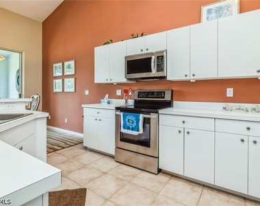 27080 Lake Harbor Court - Photo Thumbnail 6