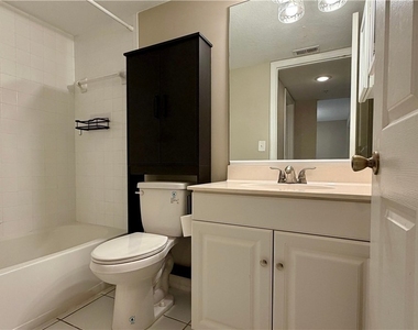 9640 Victoria Lane - Photo Thumbnail 17