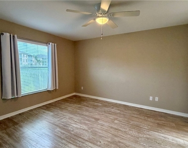 9640 Victoria Lane - Photo Thumbnail 9