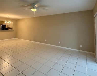 9640 Victoria Lane - Photo Thumbnail 8