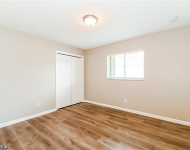 1408 Se 22nd Terrace - Photo Thumbnail 10