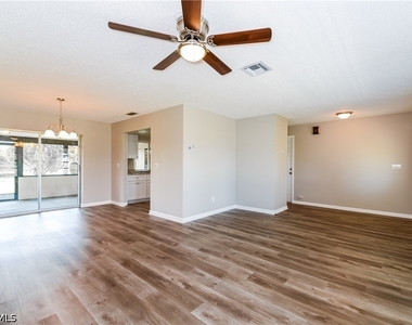 1408 Se 22nd Terrace - Photo Thumbnail 2
