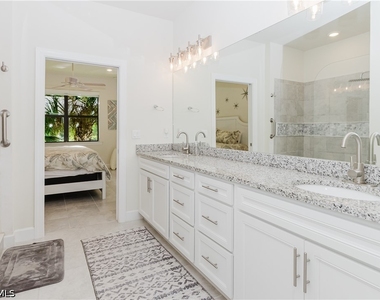 5698 Mayflower Way - Photo Thumbnail 12