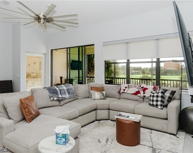 5698 Mayflower Way - Photo Thumbnail 8