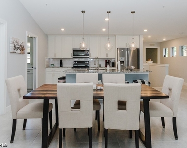 5698 Mayflower Way - Photo Thumbnail 7