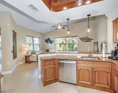 8375 Whisper Trace Lane - Photo Thumbnail 13