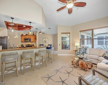 8375 Whisper Trace Lane - Photo Thumbnail 11