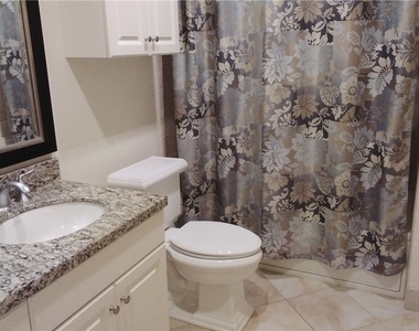5076 Annunciation Circle - Photo Thumbnail 22