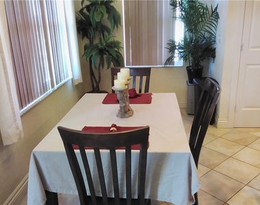 5076 Annunciation Circle - Photo Thumbnail 10