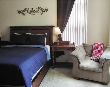 5076 Annunciation Circle - Photo Thumbnail 19