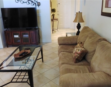 5076 Annunciation Circle - Photo Thumbnail 6