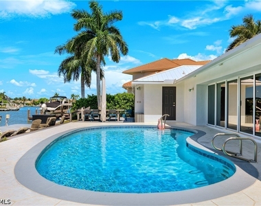 380 Rookery Court - Photo Thumbnail 25