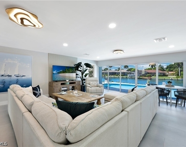 380 Rookery Court - Photo Thumbnail 8