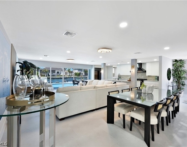 380 Rookery Court - Photo Thumbnail 13
