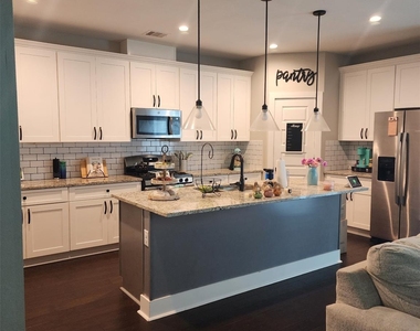 16618 Oasis Meadow Ln - Photo Thumbnail 4