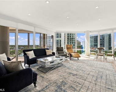 4951 Gulf Shore Boulevard N - Photo Thumbnail 5
