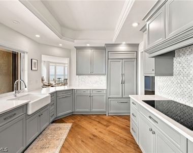 4951 Gulf Shore Boulevard N - Photo Thumbnail 19