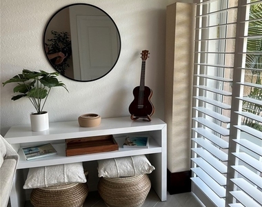 2084 Wellington Street - Photo Thumbnail 5