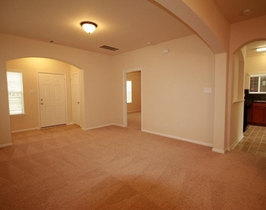 1718 Claremont Garden Circle - Photo Thumbnail 4