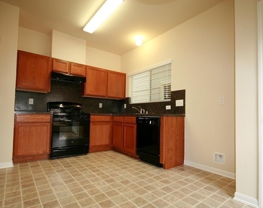 1718 Claremont Garden Circle - Photo Thumbnail 10