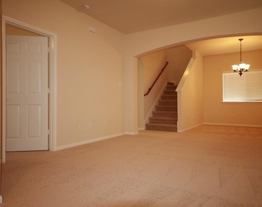 1718 Claremont Garden Circle - Photo Thumbnail 2