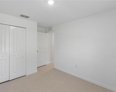 17244 Cantu Court - Photo Thumbnail 9
