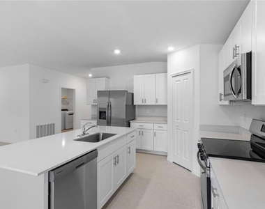 17244 Cantu Court - Photo Thumbnail 4